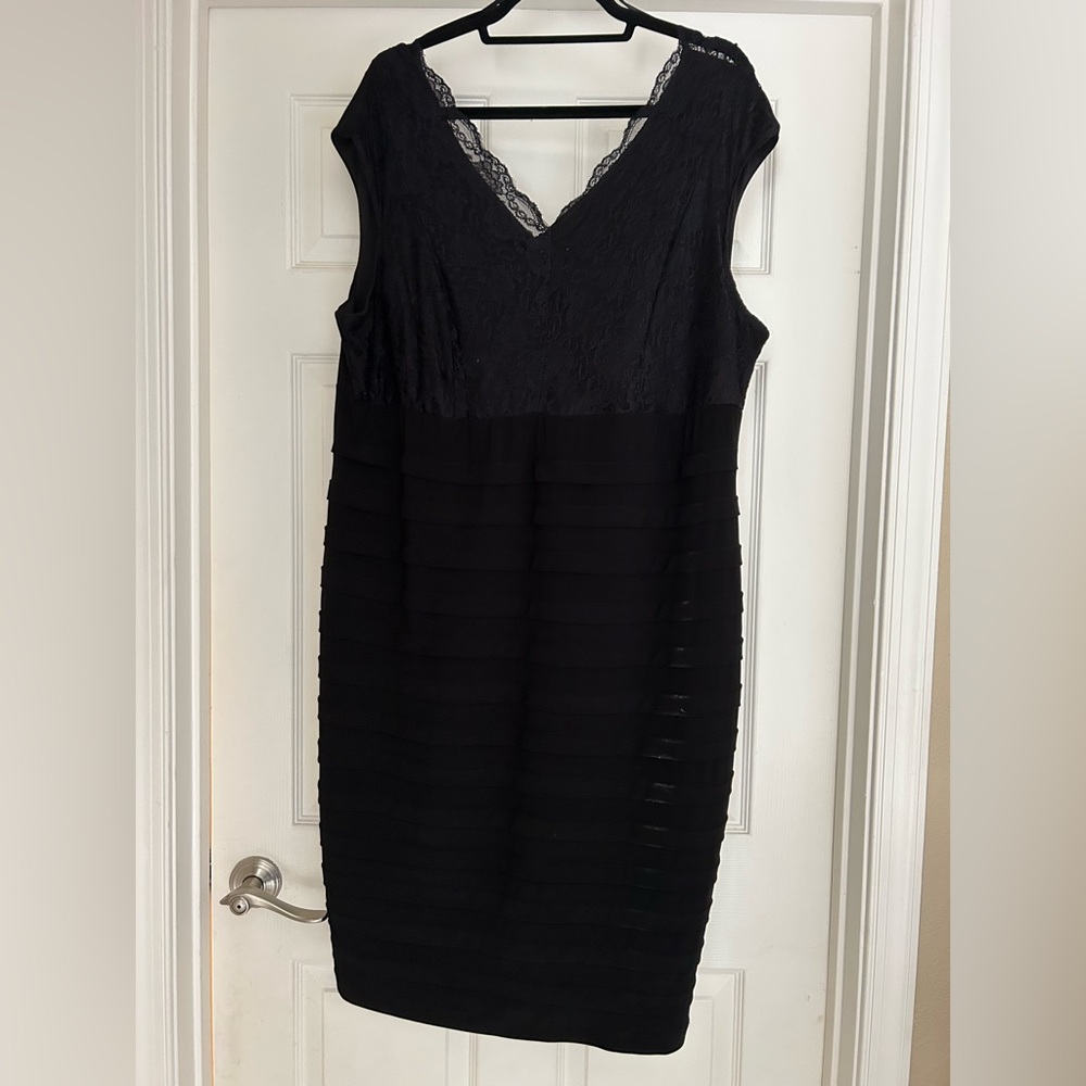 dressbarn Black Sleeveless Midi Dress